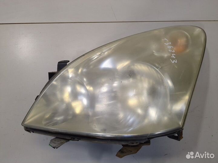 Фара (передняя) Toyota Corolla Verso, 2005