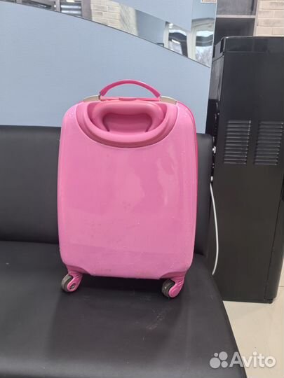 Детский чемодан на колесиках для девочки
