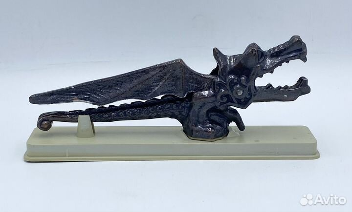 Змей горыныч колит орехи. Олимпиада-80