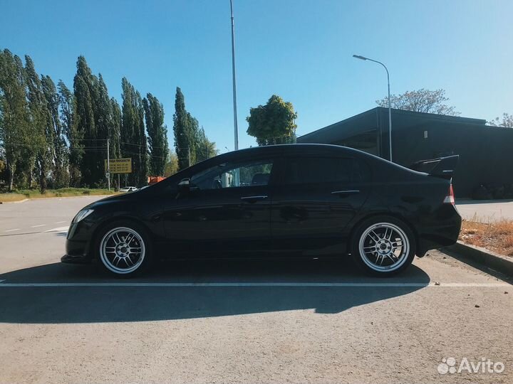 R18 Enkei RPF1 и Bridgestone Potenza Sport