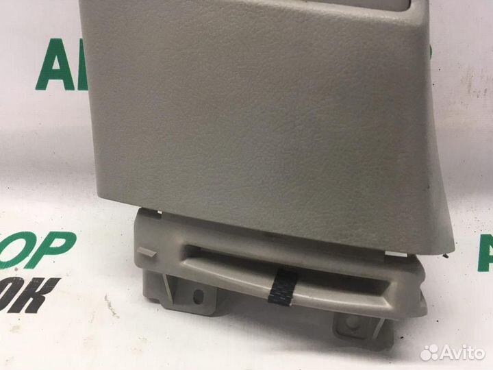 Обшивка стойки для Toyota Corolla 10 2006-2013г