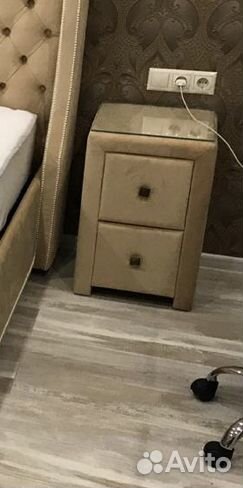 Тумба прикроватная