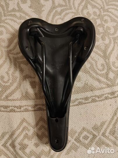 Велосипедное седло