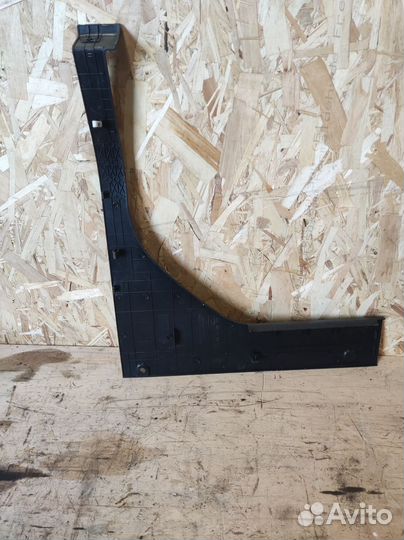 Обшивка багажника правая Hyundai solaris 1