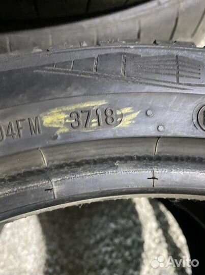 Continental AllSeasonContact 235/40 R18