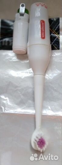 Зубная электрическая щетка UltraDent