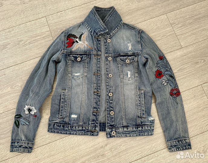 Куртка джинсовая