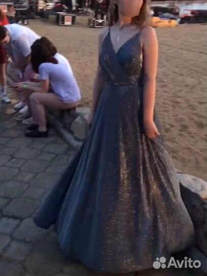 Вечернее платье