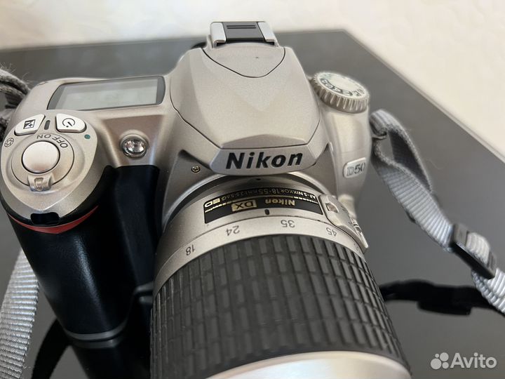 Зеркальный фотоаппарат Nikon D50 Silver
