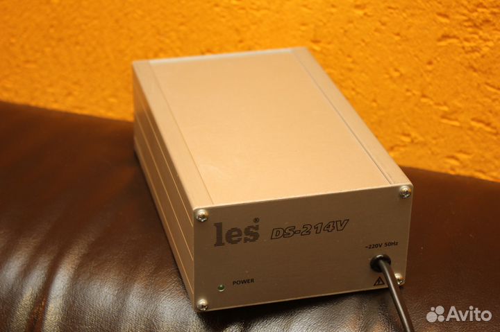 Усилитель-распределитель Les DS-214V