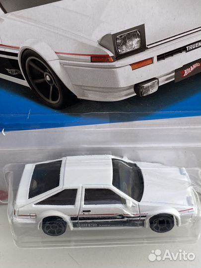 Toyota AE86 sprinter trueno белый