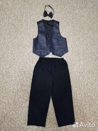 Жилетка с брюками