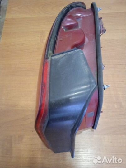 Фонарь задний левый Hyundai Sonata седан G4GC 2008