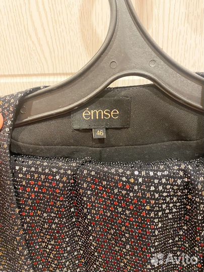 Костюм женский праздничный