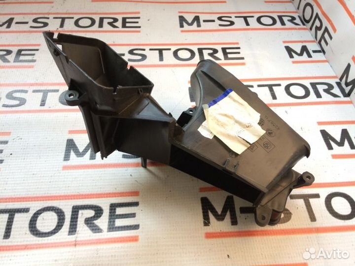 Воздуховод печки Bmw X5 E53 M54B30 2004