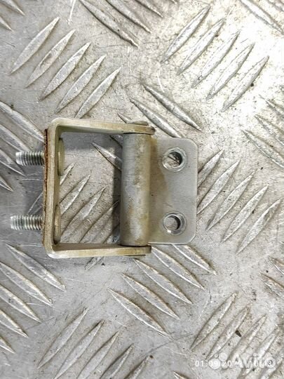 Петля багажника левая Chery Sweet 2003-2013