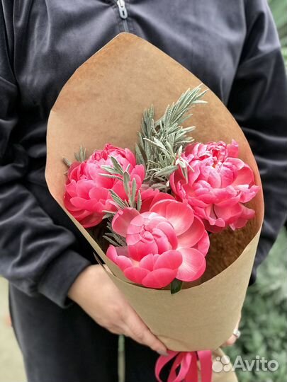 Пионы букет
