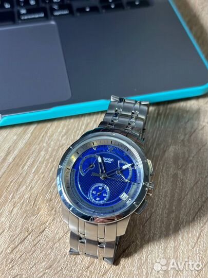 Часы Swatch retrograde