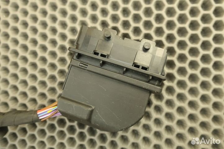 Разъем VAG 8K0972701