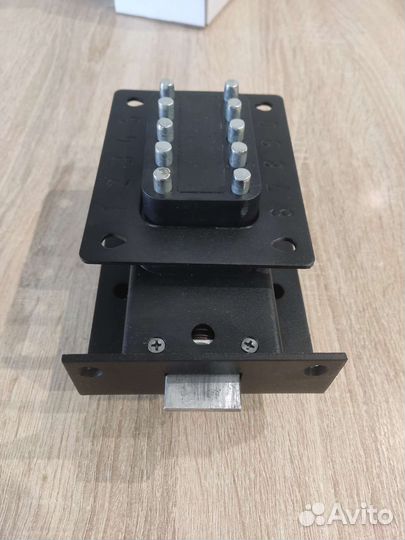 Замок кодовый Ригель Аверс