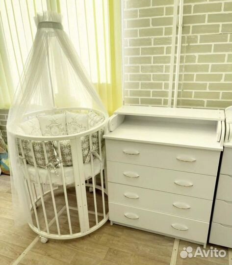 Пеленальный комод 80см. Овальная кроватка 7в1
