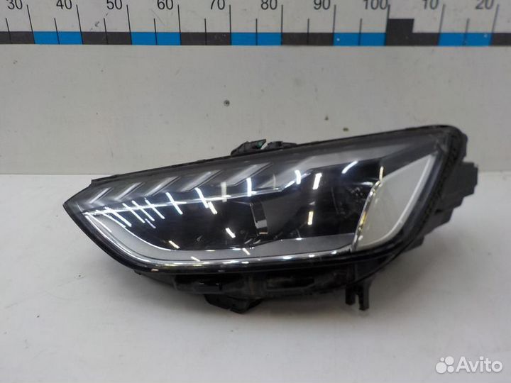 Фара левая Audi A4/RS4