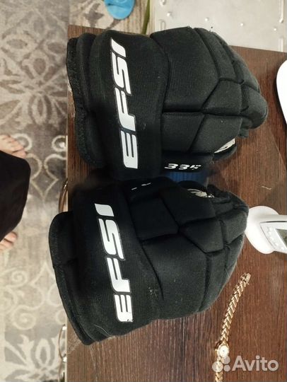 Краги хоккейные