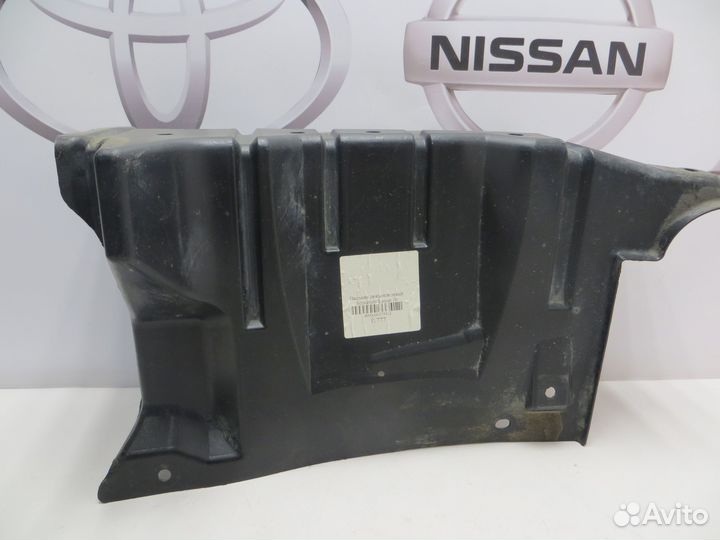 Пыльник двигателя левый Mitsubishi Lancer 10