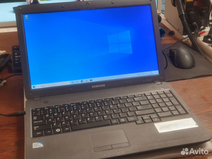 Ноутбук Samsung R528