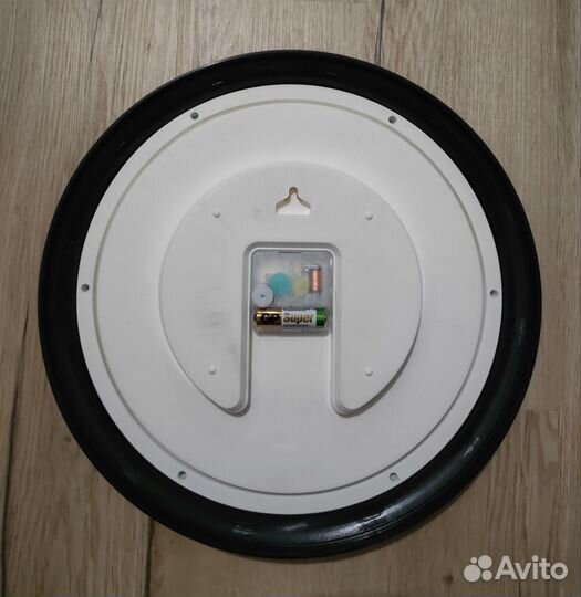 Часы настенные