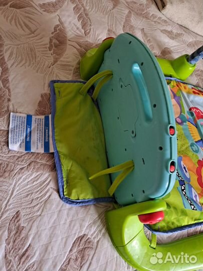 Развивающий коврик fisher price с пианино