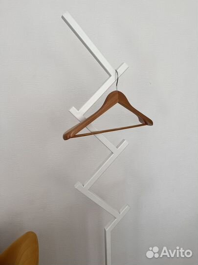 Вешалка напольная в стиле лофт белая