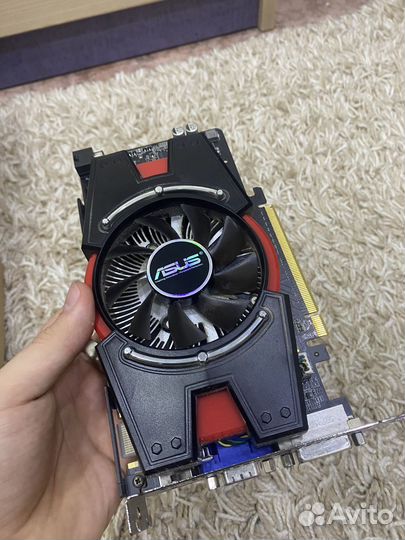 Видеокарта gtx 550 ti 1gb