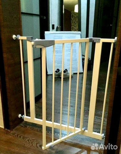 Перегородка с системой автоблокировки