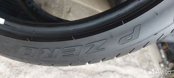 Pirelli P Zero 305/30 R20