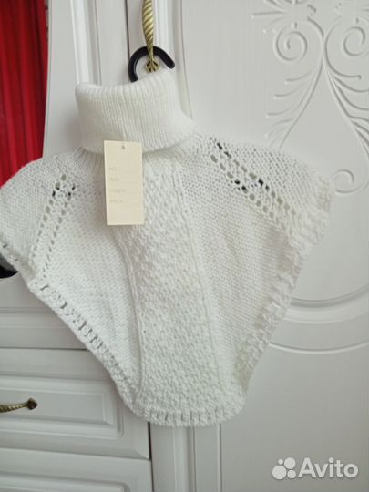 Манишка женская вязаная