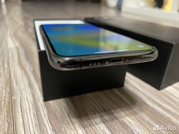 iPhone 11 Pro, 64 ГБ