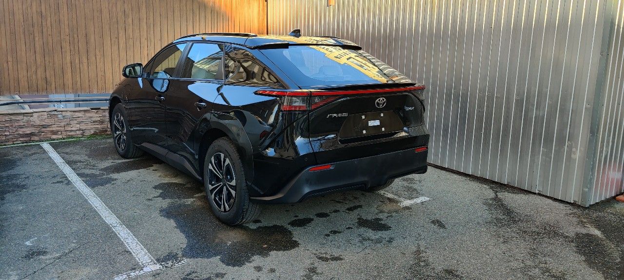 Toyota bZ4X: фото из отзыва