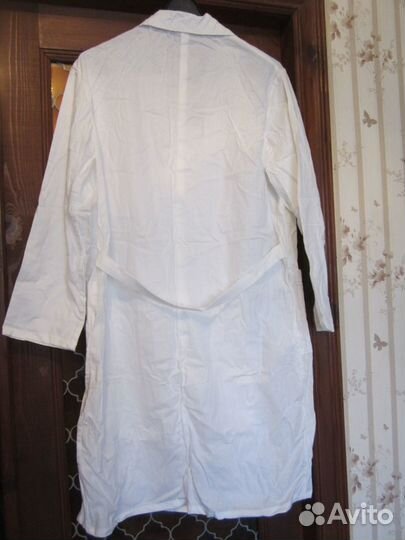 Советский медицинский халат женский