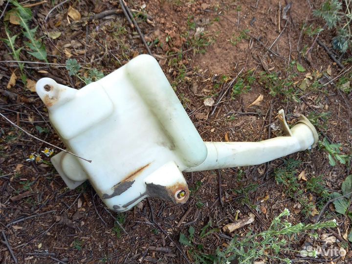 Бачок омывателя geely mk