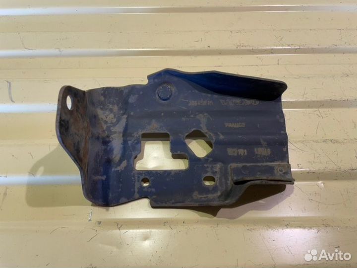 Кронштейн Volvo S60 RS B5244S2 2004