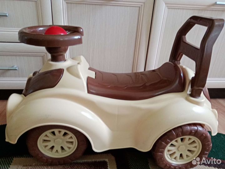 Машинка-каталка