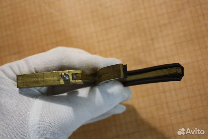 Каподастр для классической гитары Зажим струн