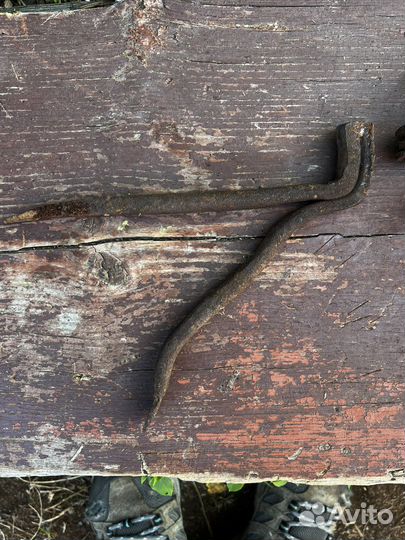 Крючек кованый