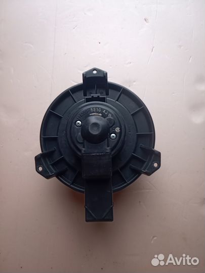 Моторчик печки denso Toyota Land Cruiser Prado 120