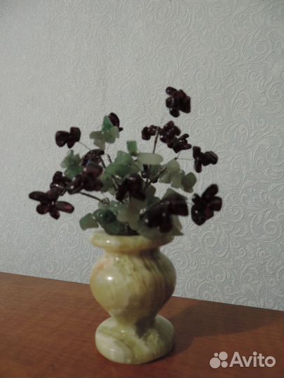 Букет из камня 