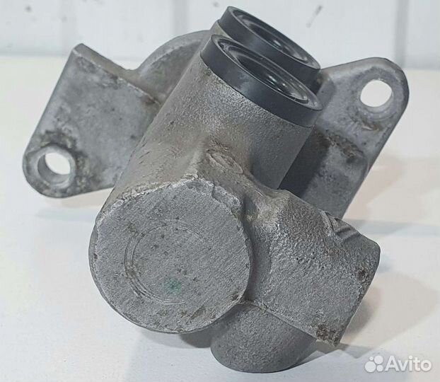 Главный тормозной цилиндр Renault Logan