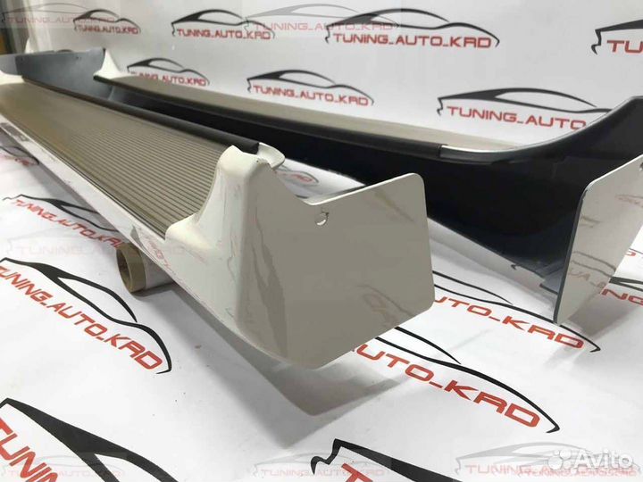 Подножки (пороги) Toyota Land Cruiser 100 U5922