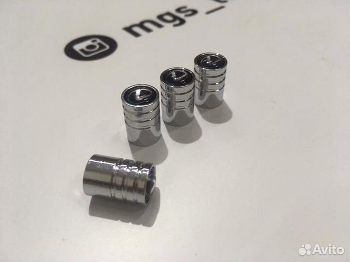 Колпачки на ниппели Lexus