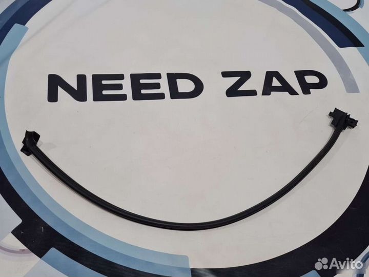 Уплотнитель двери Peugeot Partner B9 2015-2023